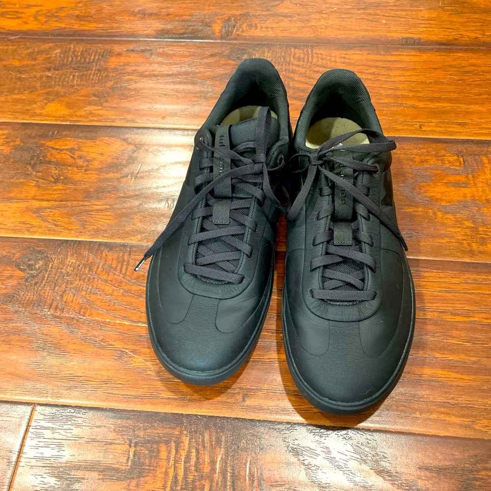 Lululemon Men's Black Cityverse Sneakers size 12